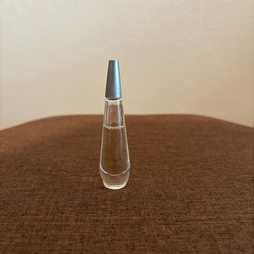Issey Miyake L'Eau d'Issey mini perfume like new 3 ml