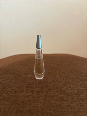 Issey Miyake L'Eau d'Issey mini perfume like new 3 ml
