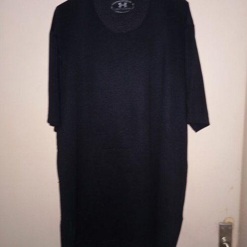 Under Armour Heat Gear men's sports t-shirt used, size M, black