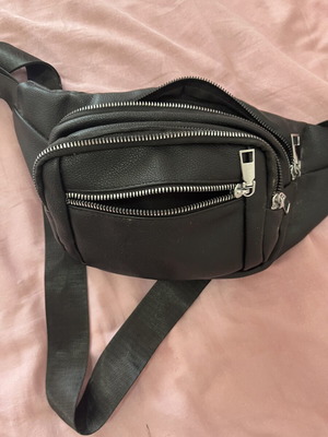 Black waist bag