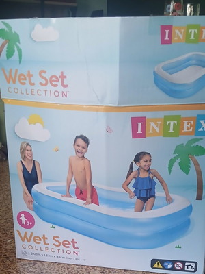 Intex pool 203x152x48 cm like new, in box