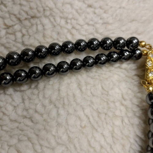 Hematite necklace and clip-on earrings new, gray and gold