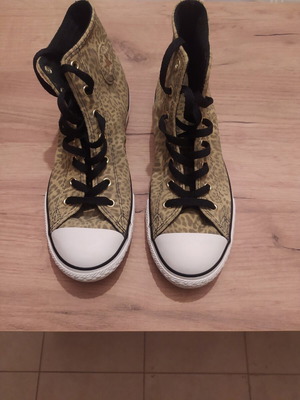 Converse All Star limited edition sneakers, like new, size 38.5, multicolor
