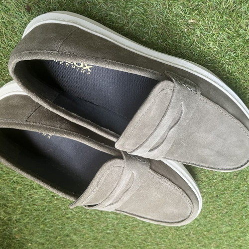 Geox men's loafers size 42 new, beige and green suede