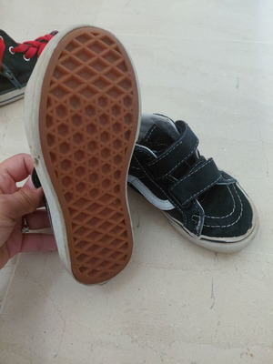 Vans shoes used, kids size 27.5, black