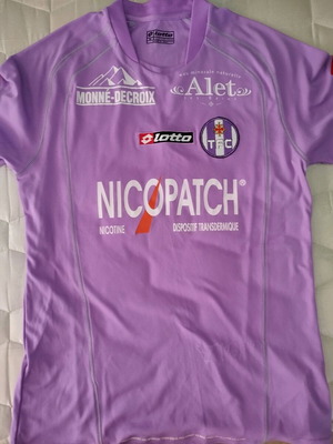 Borussia Dortmund and Toulouse football jerseys authentic, nearly unused