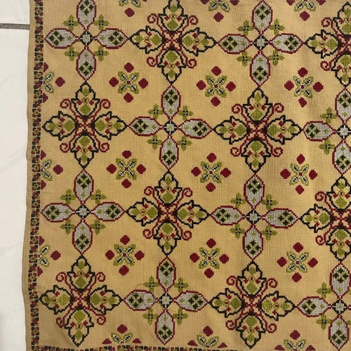 Cross-stitch table runner like new