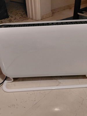 Mill space heater like new for small room