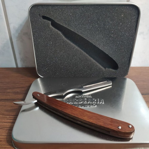 Antiga Barbearia de Bairro Shavette razor like new, wooden handle