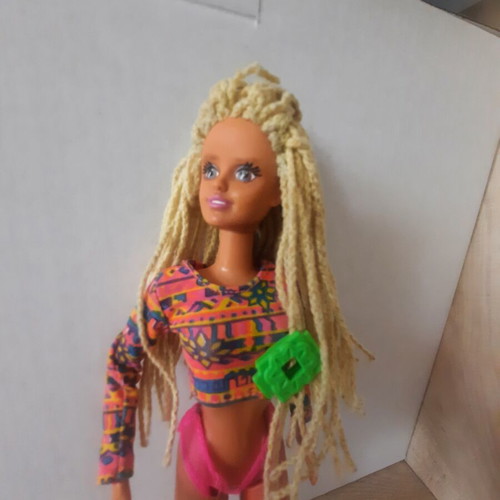 Sindy Crimp & Bead doll Hasbro 1994 used, original clothes