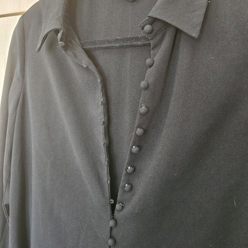 Black shirt with buttons like new, size S