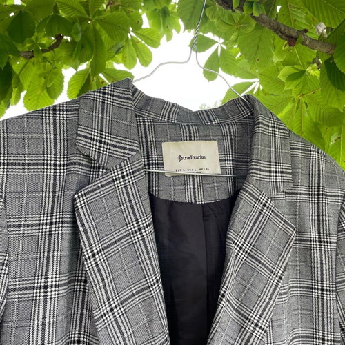 Stradivarius checked grey jacket size L like new