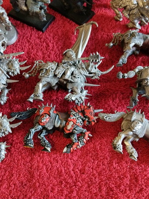 Warhammer Chaos Knights Slaves to Darkness used assorted pieces pack