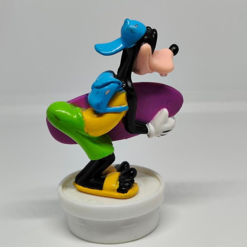 Goofy collectible figure Nestlé surfer like new