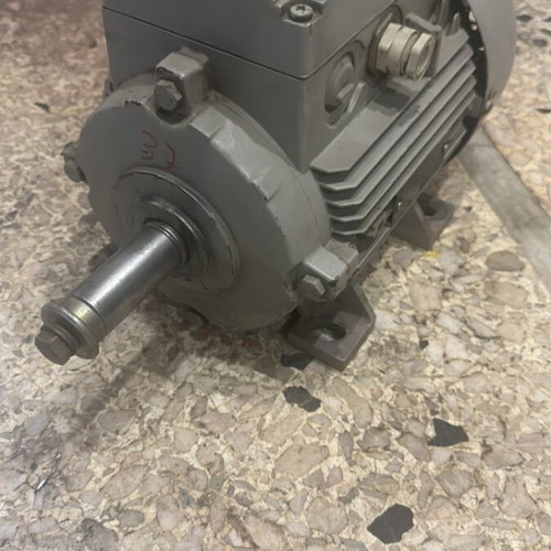 Siemens 1LA7106-4AA10 three-phase electric motor like new, 2.2 kW
