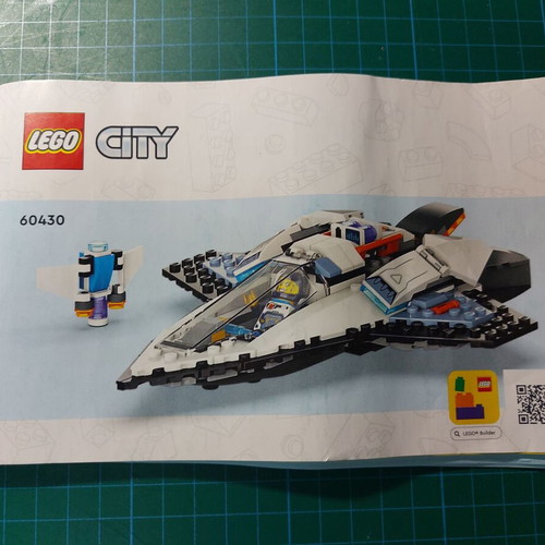 Lego spaceship like new with instructions