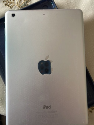iPad mini 2 used in excellent condition