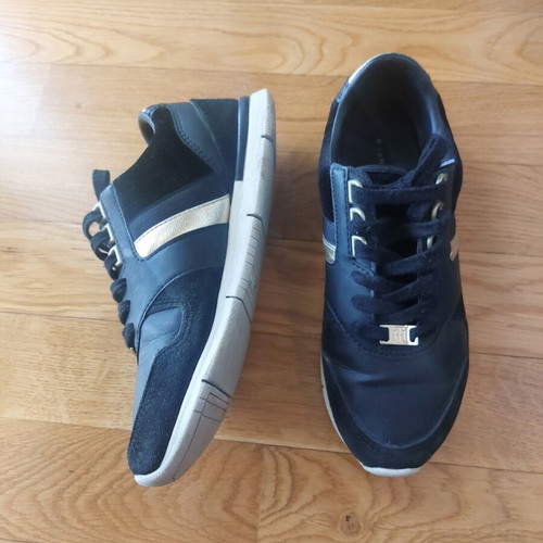 Tommy Hilfiger sneakers like new, size 37, black and gold