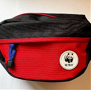 Τσάντακι μέσης WWF VINTAGE  σε κόκκινο-μαύρο χρωμα. με διακοσμητικό σήμα - Unisex τσαντάκι τυπου funny pack με φερμουάρ.και  θήκες