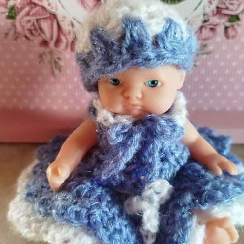 Doll with handmade dress and hat new, 10 cm