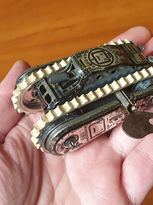 Tin tank toy used, wind-up, Gama from West Germany 1950s
