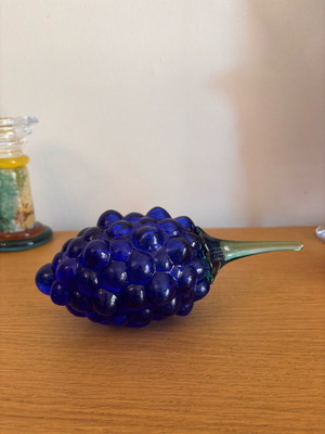 Kosta Boda Frutteria crystal grape like new signed
