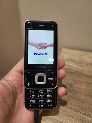 Nokia n81