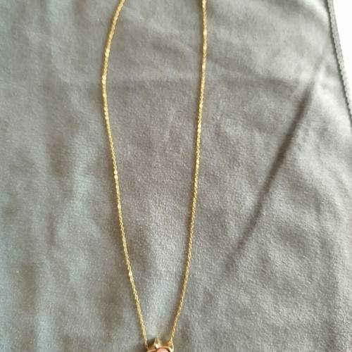 Necklace pendant like new, gold color