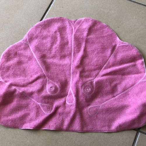 Inflatable pillow with suction cups like new
