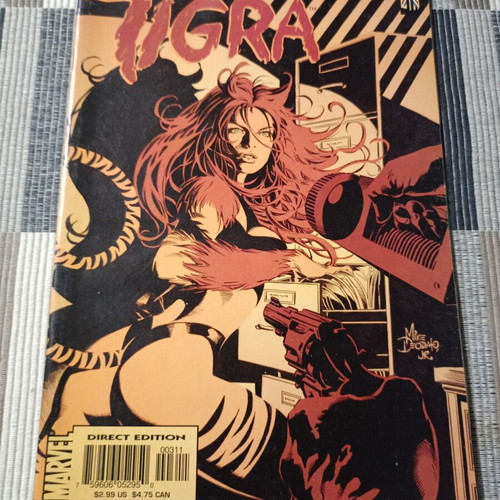 Lot of 7 foreign language comics