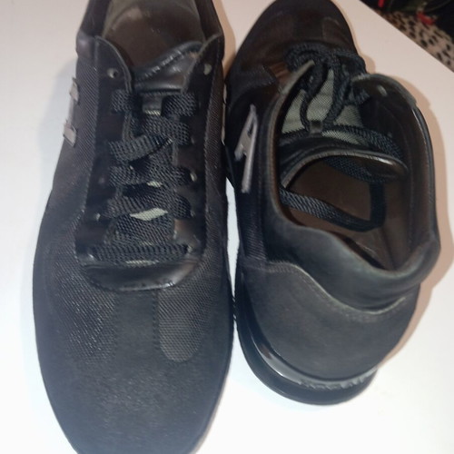 Hogan sneakers size 11 (45) like new, black