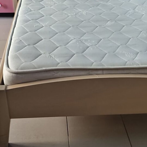 Teen bedroom set with bed, mattress, dresser and mirror