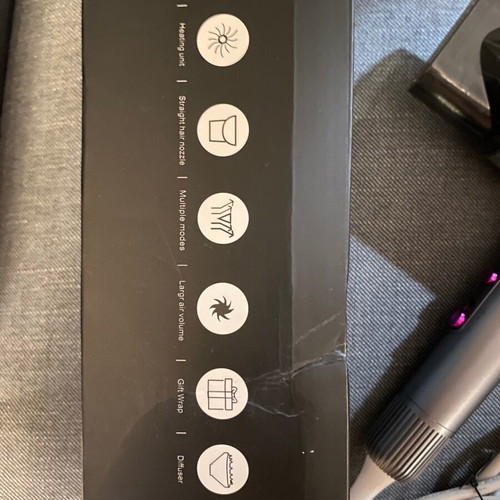 Hair dryer like new, lightweight and ideal for travel