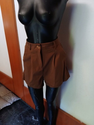 Women's shorts new, brown, size S