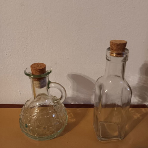 Μπουκάλια για λάδι μεταχειρισμένα σε καλή κατάσταση