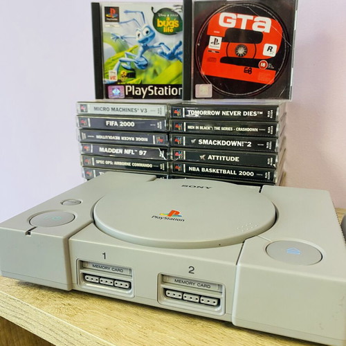 PlayStation 1 PS1 console like new with 18 original games