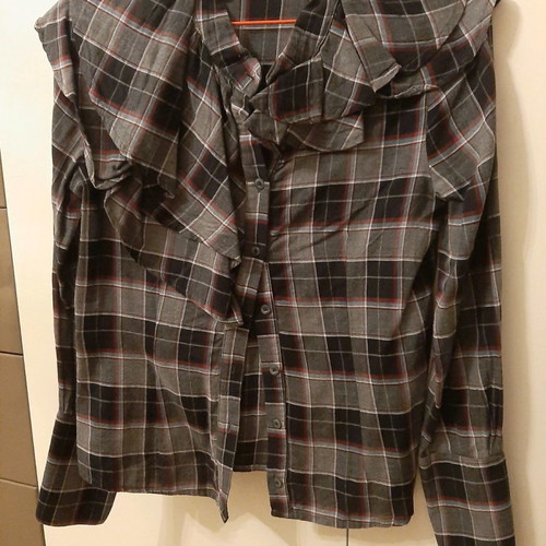 Plaid shirt used with ruffles in gray shades Toi&Moi size M