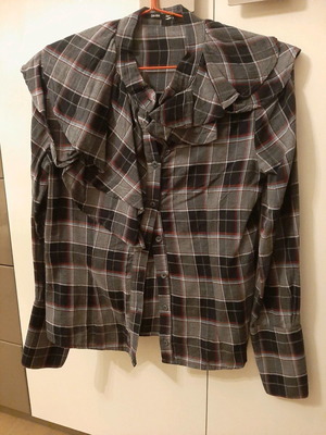 Πουκάμισο καρό μεταχειρισμένο με βολάν σε γκρι αποχρώσεις Toi&Moi μέγεθος M