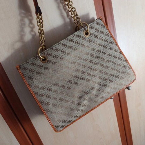 Guess handbag like new, beige and orange