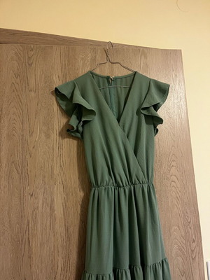 Long dress new, green