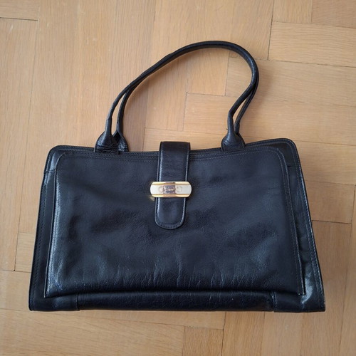 Vintage black leather handbag used, genuine calfskin