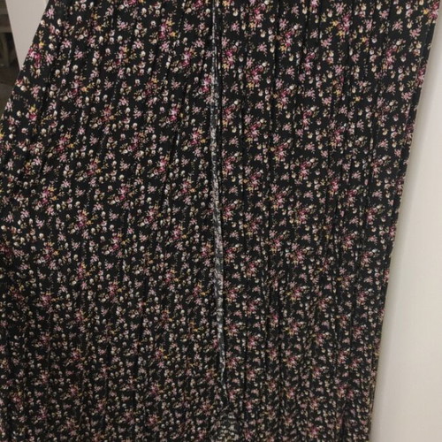 Off-shoulder floral dress made in Italy like new