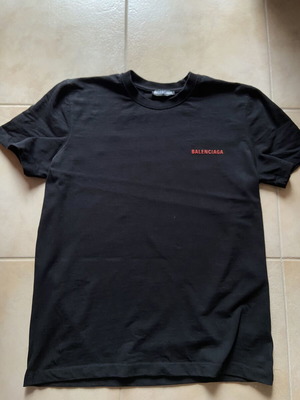 Balenciaga T-shirt size S black like new