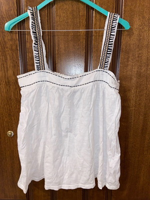 Top like new with adjustable straps size M
