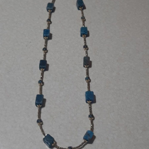 Necklace with rough and round apatite, very long, new