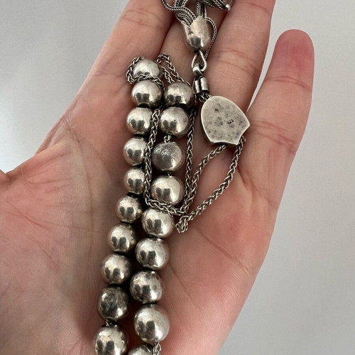 Silver worry beads used, 29 grams, silver color