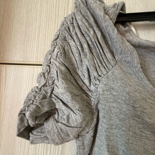 Gray H&M blouse with ruching and V-neck used, size XS