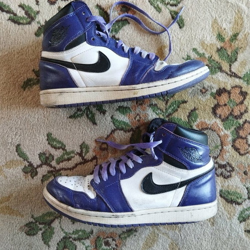 Jordan 1 High Court Purple sneakers used, size 41