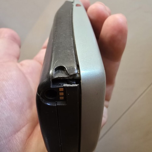 Nokia 7650 used, non-functional phone for spare parts