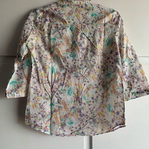 LC Lauren Conrad Floral Ruffle V-Neck Blouse Like New, Size Small